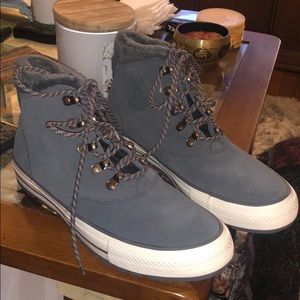 Grey Converse sneakers w/ interior fur, size W 11